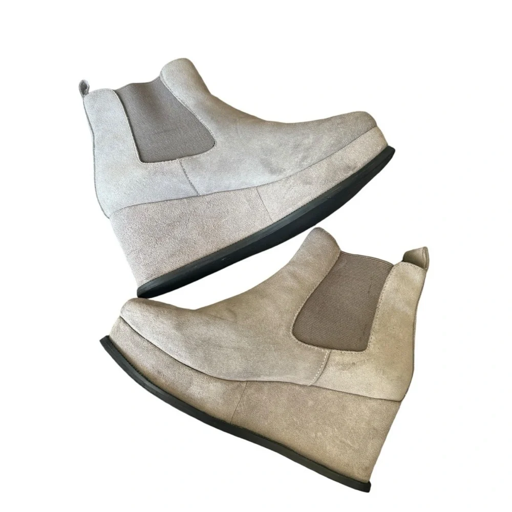 Jeffrey Campbell - Grey Suede Platform Boots Sz 7